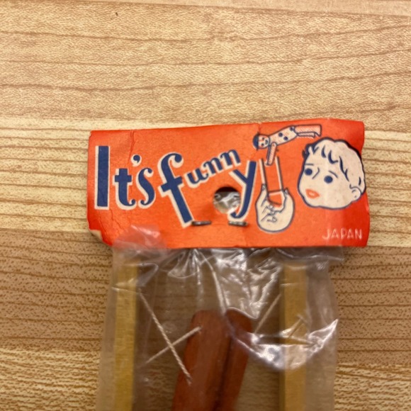 Vintage Japanese Wooden Toy Navy Seal Acrobat On String New In Package - Picture 4 of 5